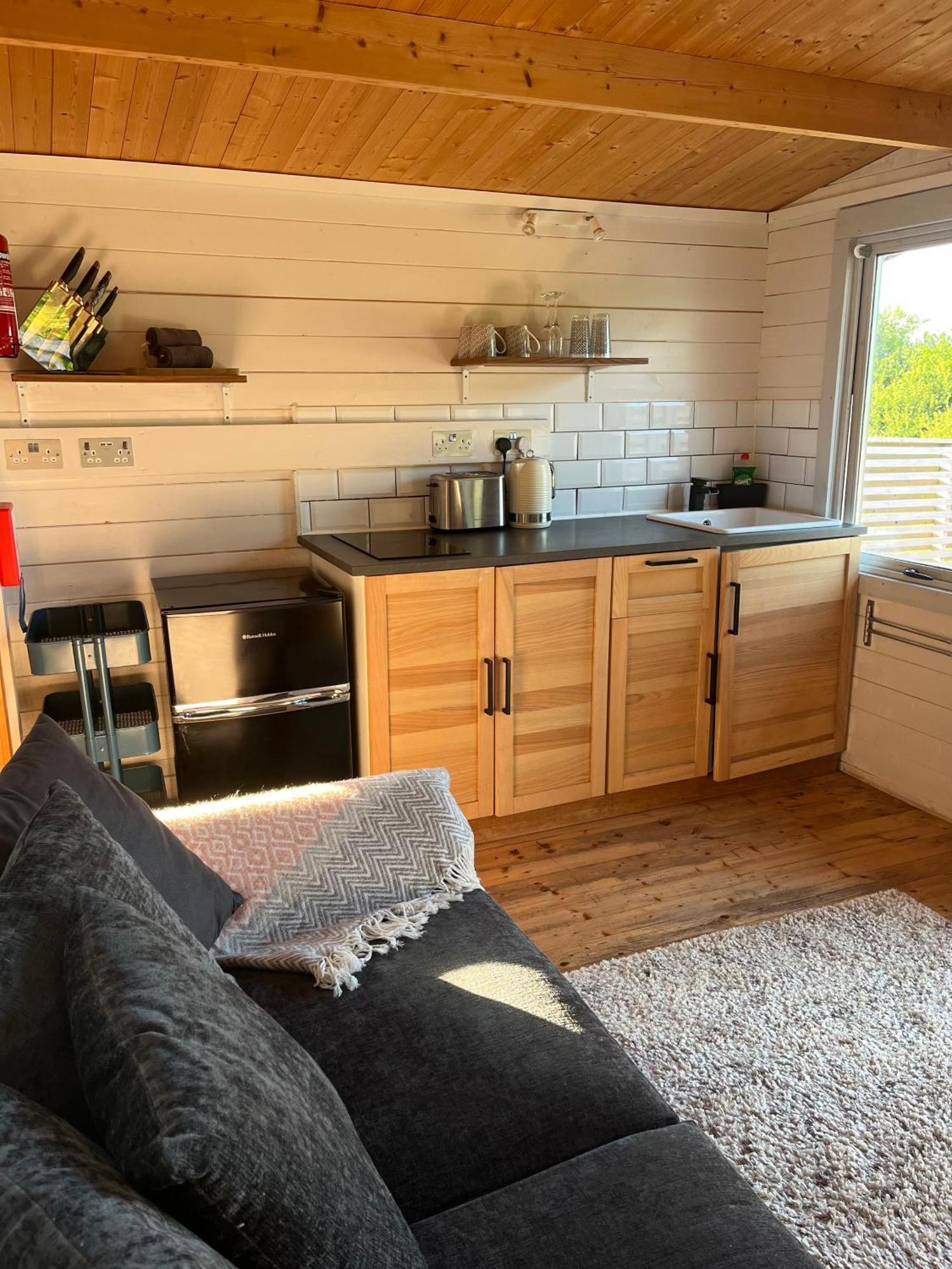 Ivy Rose Cabin No Hot Tub Bude Exterior photo
